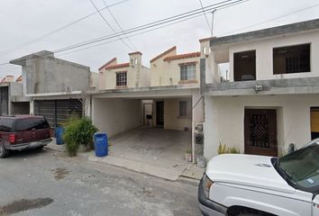 Casa en fraccionamiento en  Calle Acantos, Villa Florida Sector B, Vista Hermosa, Reynosa, Tamaulipas, México