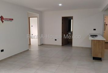 Departamento en  Villas Del Refugio, Santiago De Querétaro, Querétaro, México