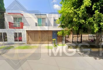 Casa en  C. Rosas, Girasoles Elite, Girasoles Acueducto, 45138 Zapopan, Jalisco, México