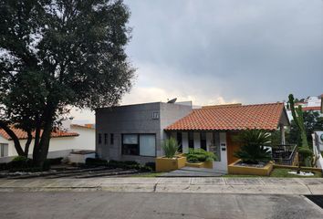 Casa en fraccionamiento en  Bosque De Olinalá, Bosque Esmeralda, Ciudad López Mateos, Estado De México, México