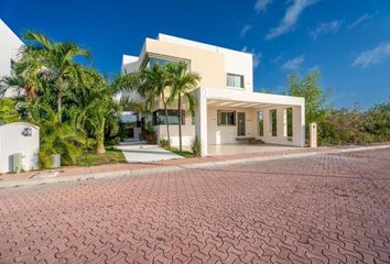 Casa en  Isla Dorada, Boulevard Kukulcan, La Isla, Zona Hotelera, Cancún, Quintana Roo, México