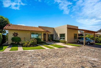 Casa en fraccionamiento en  Carretera Chapala Jocotepec, San Juan Cosalá, Jalisco, México