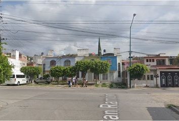 Casa en  Calle De La Tierra, Ciudad Satelite, León, Guanajuato, México