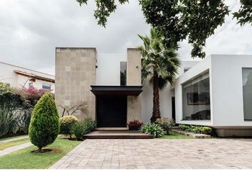 Casa en fraccionamiento en  Paseo De Los Cerezos, Campestre Del Bosque, Puebla De Zaragoza, Puebla, México