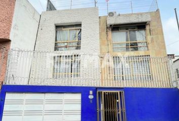 Casa en  Privada Cruz Verde, Los Reyes, 04330 Ciudad De México, Ciudad De México, México