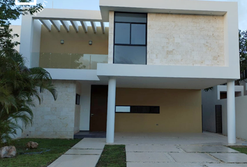 Casa en fraccionamiento en  Parque Central, Mérida, Yucatán, México