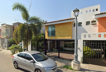 Casa en  Río Potomac, Fovissste 100, Fluvial Vallarta, Puerto Vallarta, Jalisco, México