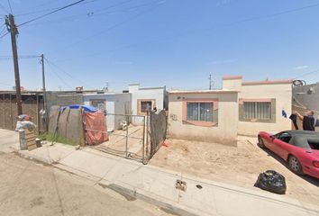 Casa en  Los Encinos, Mexicali