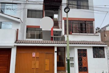 Departamento en  Av. Alameda San Lorenzo 525, Chorrillos 15067, Perú