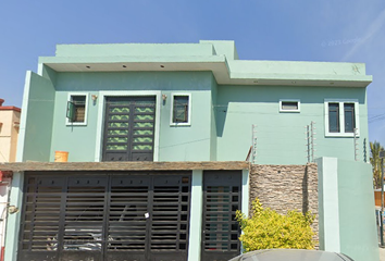 Casa en  Calle Río Agua Naval, Coyula, Jalisco, México