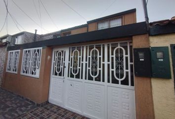 Casa en  Villa Luz, Bogotá