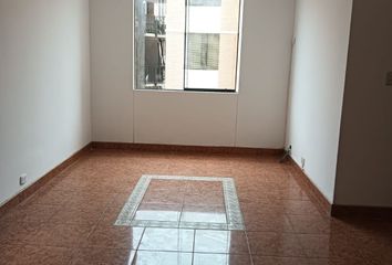 Departamento en  Block 49, Conjunto Residencial La Cruceta, Lima, Perú