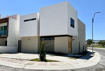 Casa en  Colinas De Juriquilla, Monte Elbrus, Juriquilla, Querétaro, México