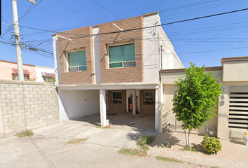 Casa en  C. De Los Cactus 609, Santa Fe, 27272 Torreón, Coah., México