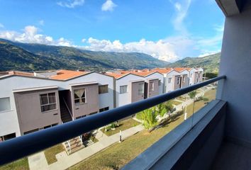 Casa en  Llanoazul Casas, Carrera 14, Girardota, Antioquia, Colombia