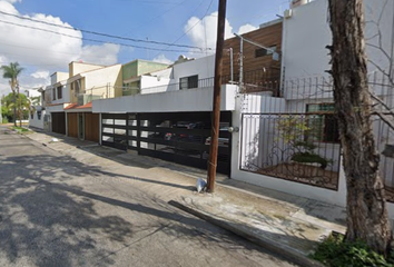 Casa en  Calle Cuarzo, Bosques De La Victoria, Guadalajara, Jalisco, México