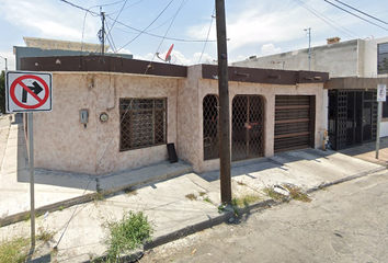 Casa en  Sierra De Oliva, Las Puentes 8o Sector, San Nicolás De Los Garza, Nuevo León, México