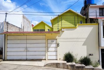 Casa en  Lomas Del Creston, Oaxaca De Juárez, Oaxaca, México