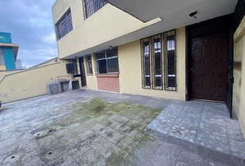 Departamento en  Vgr4+qwf, Quito 170301, Ecuador