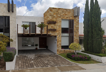 Casa en  Lago Yalahan, Cumbres Del Lago, Juriquilla, Querétaro, México