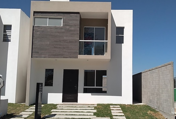 Casa en  Circuito Pedregal Del Río, Pedregal Del Río, Querétaro, México