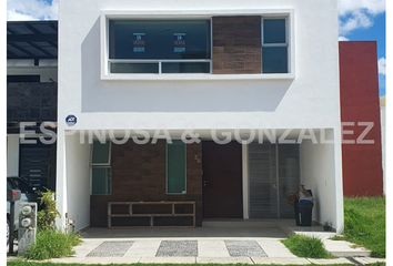 Casa en fraccionamiento en  Calle 21, La Antigua Cementera, Heróica Puebla De Zaragoza, Puebla, 72023, Mex