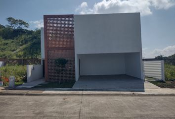 Casa en fraccionamiento en  Avenida Paseo Lagunas, Alvarado, Veracruz De Ignacio De La Llave, 95264, Mex