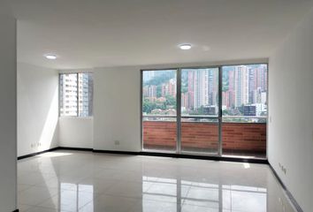 Apartamento en  Poblado, Medellín