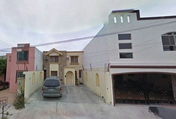 Casa en  Paseo De San Antonio 233, Misión De Guadalupe, Guadalupe, Nuevo León, México