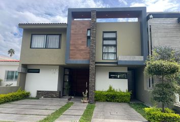 Casa en fraccionamiento en  Boulevard Bosques De Santa Anita 1057, Santa Ana Tepetitlán, Bosques Santa Anita, Jalisco, México