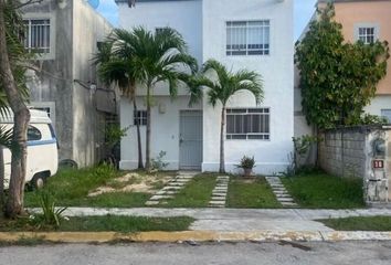 Casa en  Av. Bonampak, Cancún, Quintana Roo, México