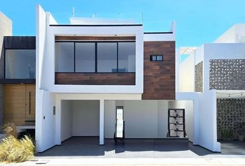 Casa en fraccionamiento en  Fraccionamiento Lomas De La Rioja, Veracruz, México