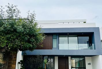 Casa en  Boulevard De Los Volcanes, Lomas De Angelópolis, Puebla, México