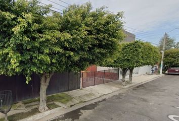 Casa en  Calle José Casal, Residencial Poniente, Zapopan, Jalisco, México