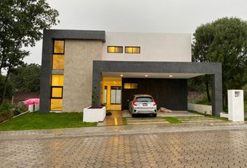 Casa en fraccionamiento en  Residencial Bosques De Santa Teresa, Avenida Las Haras, Haras Ciudad Ecológica, Puebla, México