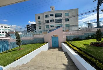 Casa en  Ponceano, Quito, Ecuador