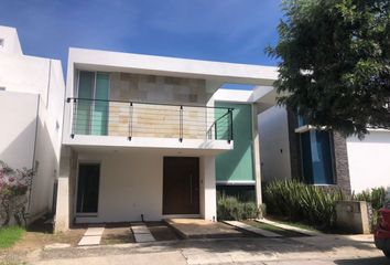 Casa en fraccionamiento en  Lomas De Angelópolis Ii, San Andrés Cholula