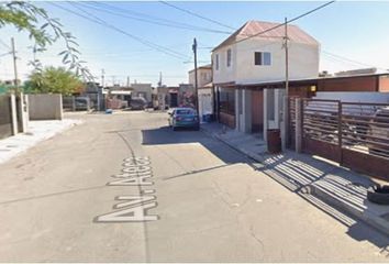 Casa en  Avenida Ateca, Mexicali, Baja California, México