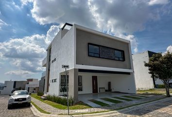 Casa en fraccionamiento en  Boulevard Lisboa, Lomas De Angelópolis, San Bernardino Tlaxcalancingo, Puebla, México