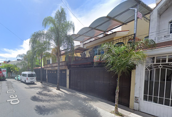 Casa en  Calle Josefa Ortiz De Domínguez, Lagos De Oriente, Guadalajara, Jalisco, México