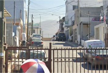 Casa en condominio en  Camino Aranjuez, Villafontana, Fontana Ix, Tijuana, Baja California, México