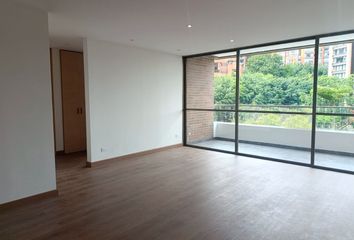 Apartamento en  Poblado, Medellín