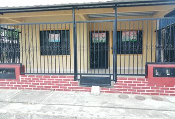 Casa en  Barrio Calamari, Calle 76a Oeste, Neiva, Huila, Colombia