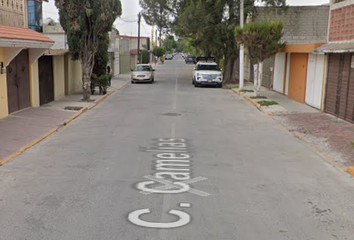 Casa en  Calle Camelias, Ojo De Agua, Estado De México, México