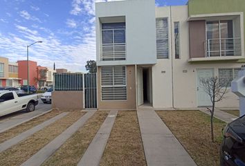 Casa en condominio en  Parque De Las Aves, Don Pedro Vázquez Cisneros, Parque De Las Aves, Zapopan, Jalisco, México