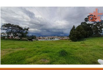 Terreno Comercial en  Paquisha & Chillanes, Sangolquí, Ecuador