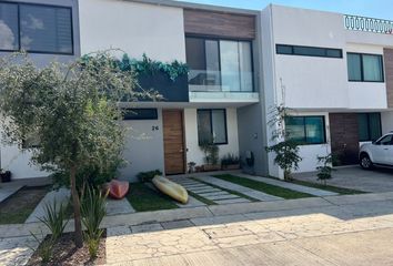 Casa en  Avenida Adamar, San Agustín, Jalisco, México