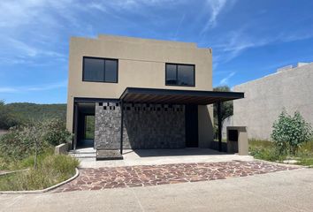 Casa en  Altozano El Nuevo Querétaro, Municipio De Querétaro