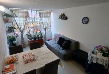 Apartamento en  Rincón De Ipanema, Calle 2, Bogotá, Colombia