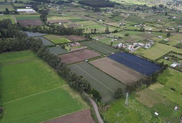 Terreno Comercial en  Machachi, Ecuador